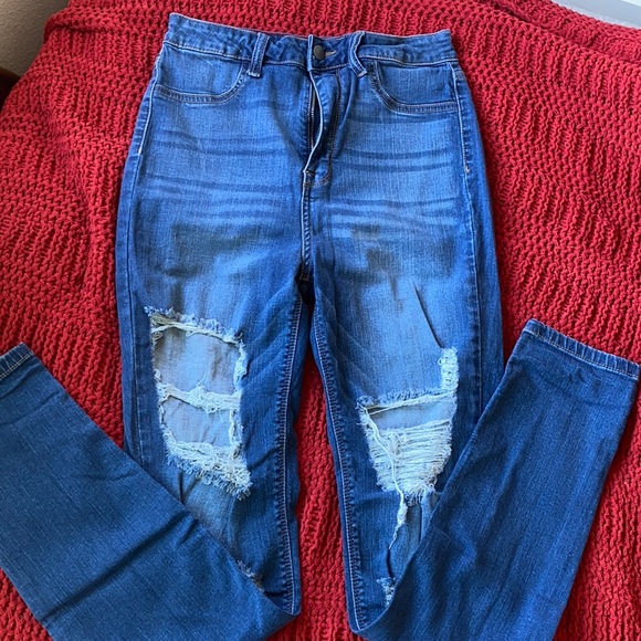 Fashion Nova Jeans - Picture 3 of 5